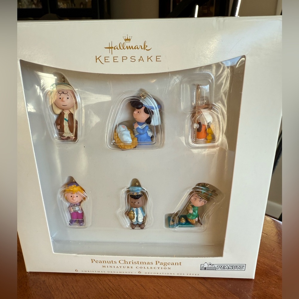 Peanuts Hallmark Miniature Ornaments